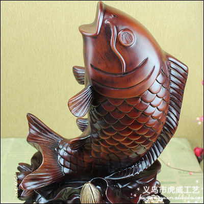 家居裝飾樹脂工藝禮品，仿木年年有魚擺件 高貴精品，開業喬遷送禮首選